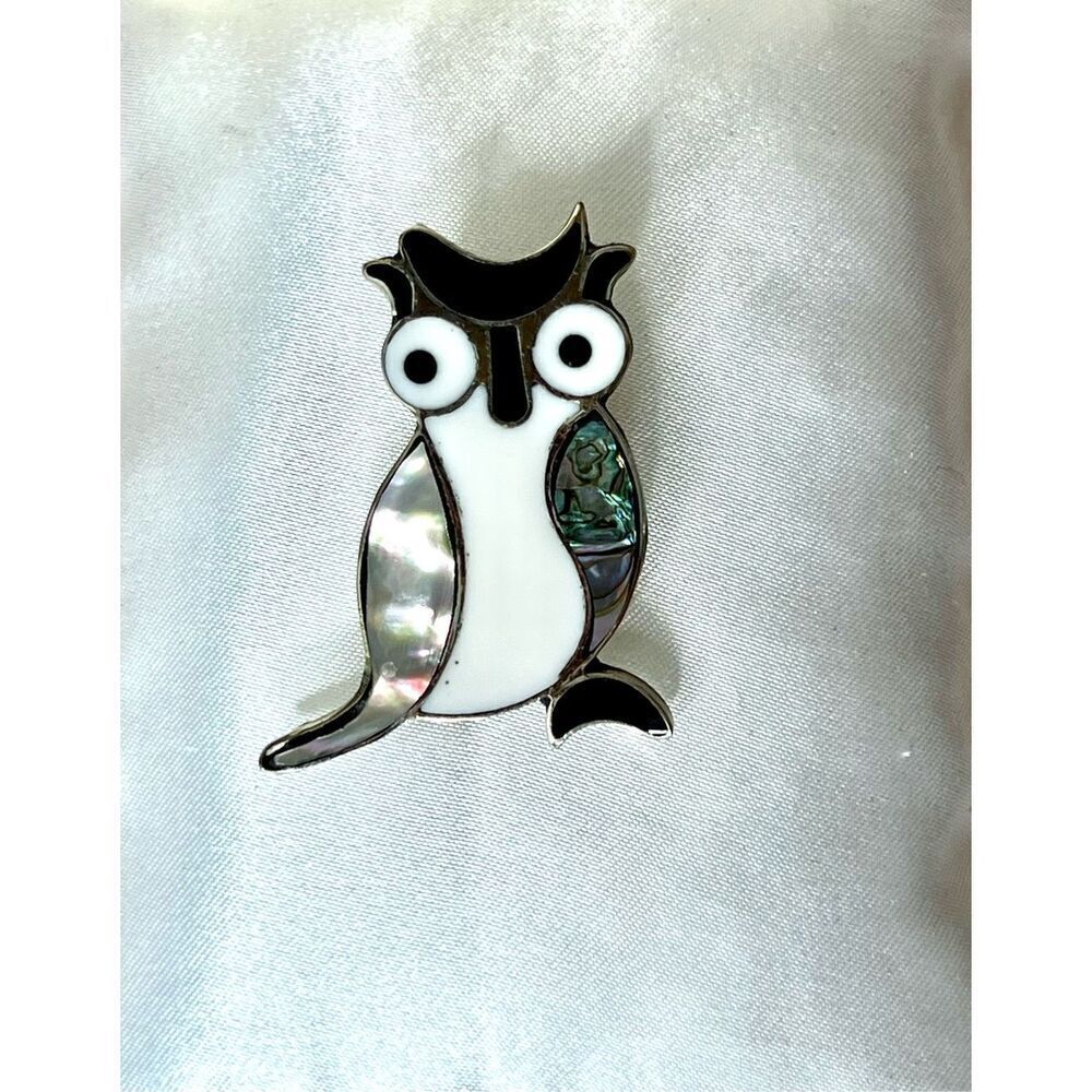 Alpaca Mexico‎ Silver Inlay Mother of Pearl Owl Brooch Pin Vintage